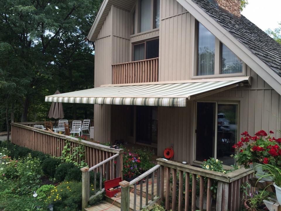 Retractable Awning- Front Garden
